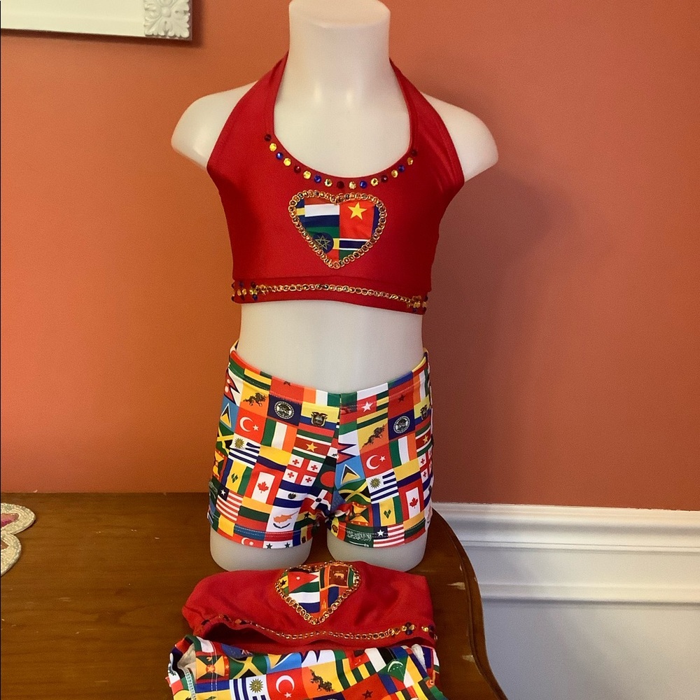Run the world duet costume #57